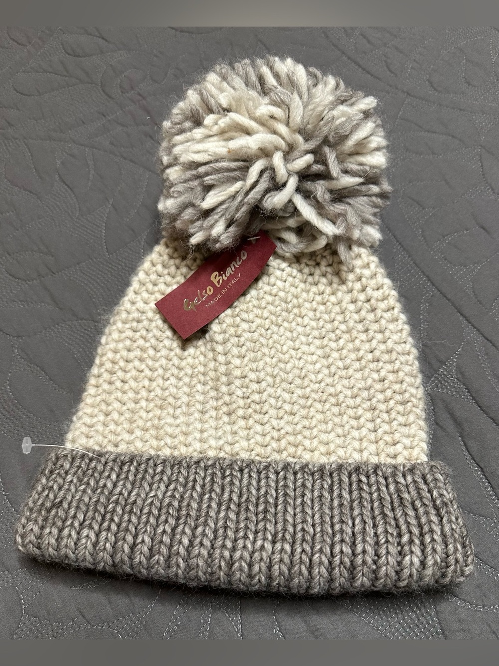Brand New Gelso Bianco Made in Italy Alpaca Wool Blend Pom Pom Beanie Hat